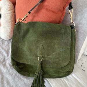 IA Cucci green suede pirse